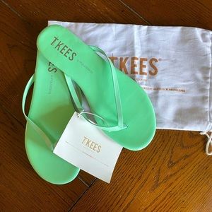 TKEES Lipgloss Sandals- Minty
